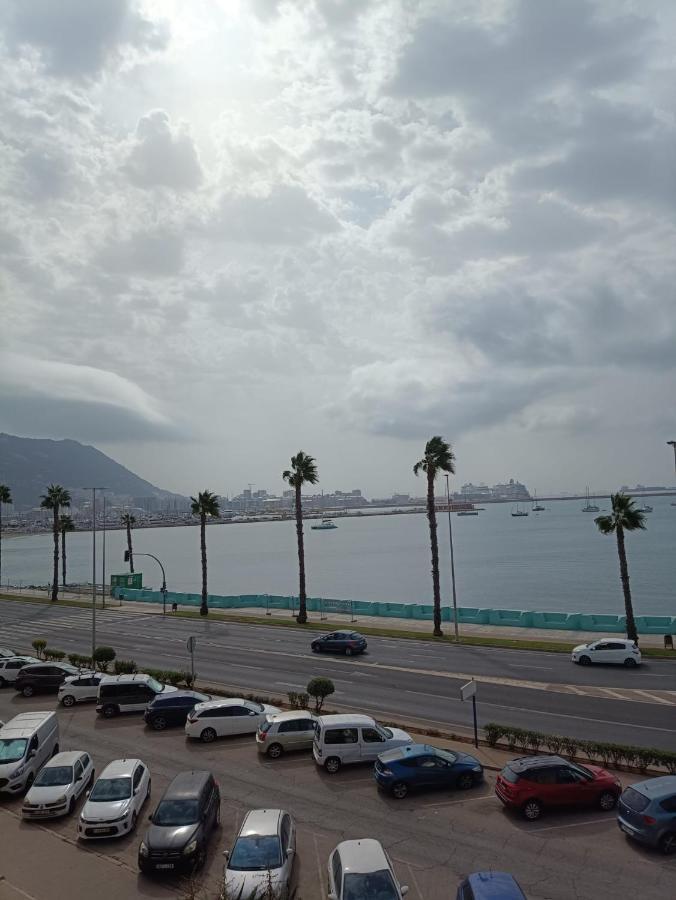 Vistas A 3 Paises Y 2 Continentes 1º Linea De Playa A 5 Minutos De Gibraltar Lägenhet La Línea de la Concepción Exteriör bild