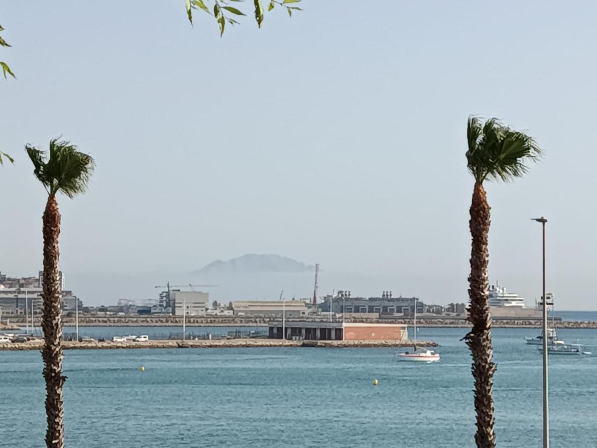 Vistas A 3 Paises Y 2 Continentes 1º Linea De Playa A 5 Minutos De Gibraltar Lägenhet La Línea de la Concepción Exteriör bild